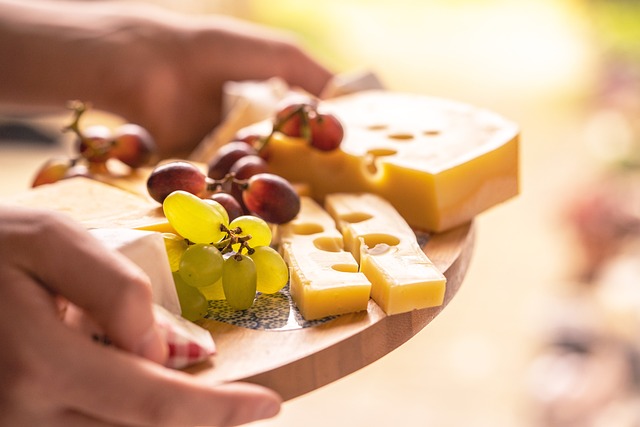 Smagfuld skæring: Find den perfekte ostehøvl til din ost